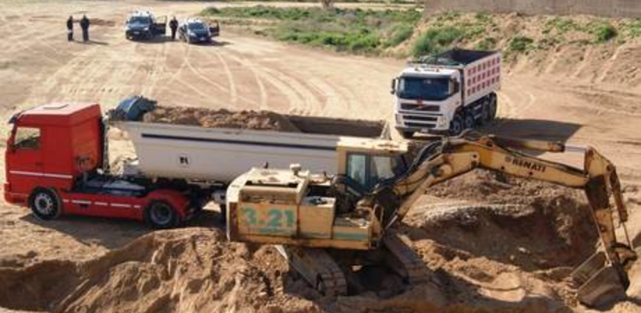 Vergogne di Sicilia: cava in zona archeologica a Kamarina, due denunce