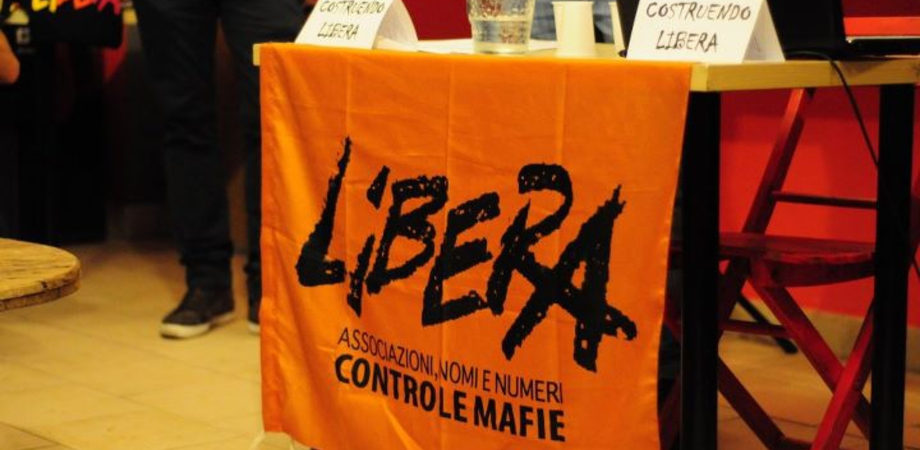 Gela, UniCredit dona Pc rigenerati ad associazioni collegate a "Libera"