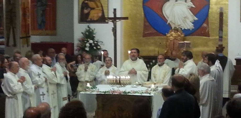 San Michele festeggia i 50 anni di sacerdozio dei suoi due "Vincenzo" 