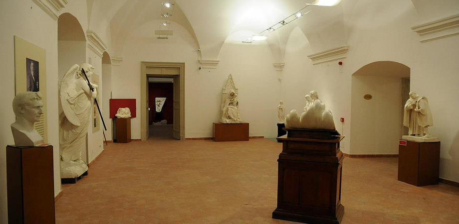 Caltanissetta, riaprono palazzo Moncada e il museo Tripisciano: accesso solo con prenotazione
