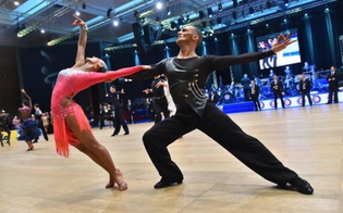 https://www.seguonews.it/danza-sportiva-a-caltanissetta-centinaia-di-ballerini-per-il-torneo-interprovinciale