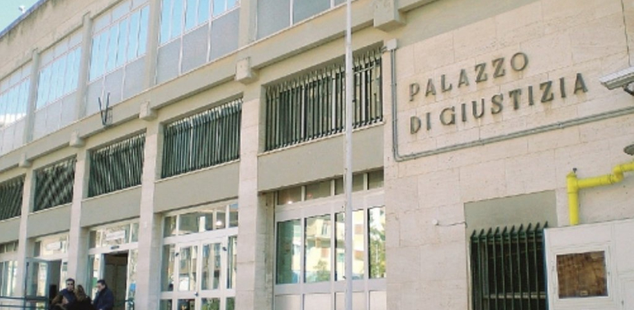 Caltanissetta, mafia e pizzo: imprenditori in aula negano di avere subito estorsioni