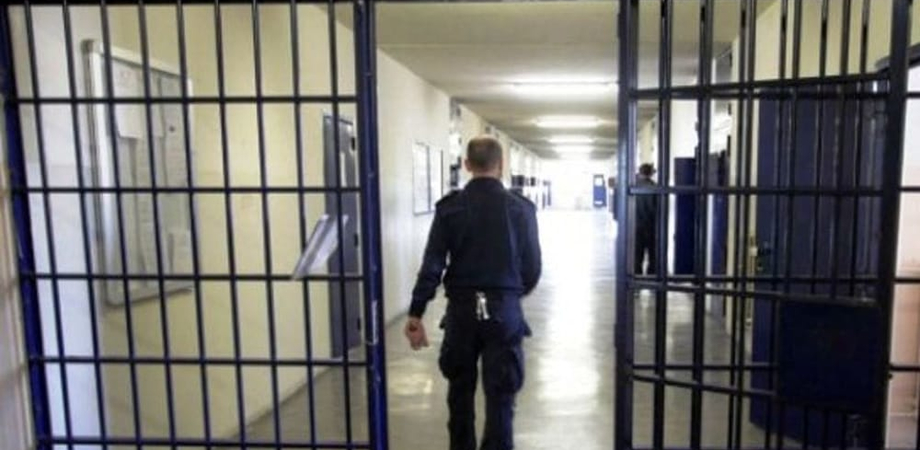 Trovati nel carcere di San Cataldo due telefonini: erano in una cella con sei reclusi