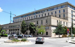 Caltanissetta, chieste cinque condanne per sospetti trafficanti d'auto al centro di un giro d'affari milionario