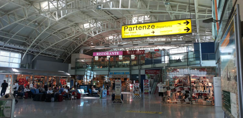 Maltempo a Catania, disagi e voli in ritardo all'aeroporto: chiuso il terminal C