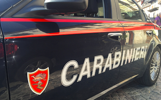 https://www.seguonews.it/caltanissetta-va-sotto-casa-della-ex-armato-di-forbici-e-coltello-arrestato-dai-carabinieri-per-stalking