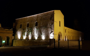 https://www.seguonews.it/illuminazione-artistica-dei-castelli-pubblicato-il-bando-della-regione-sicilia-