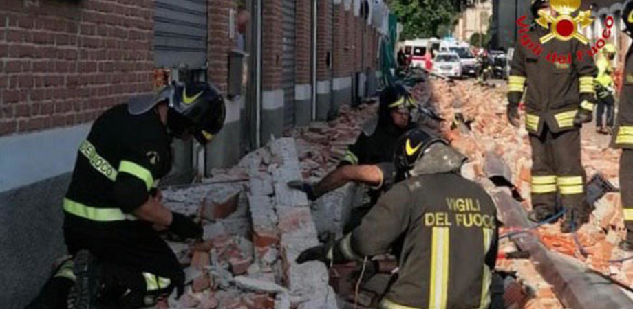 Crolla un tetto in provincia di Varese: morti madre e due figli