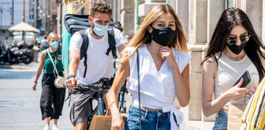 Dal 28 giugno le mascherine non saranno più obbligatorie: stop dal Cts