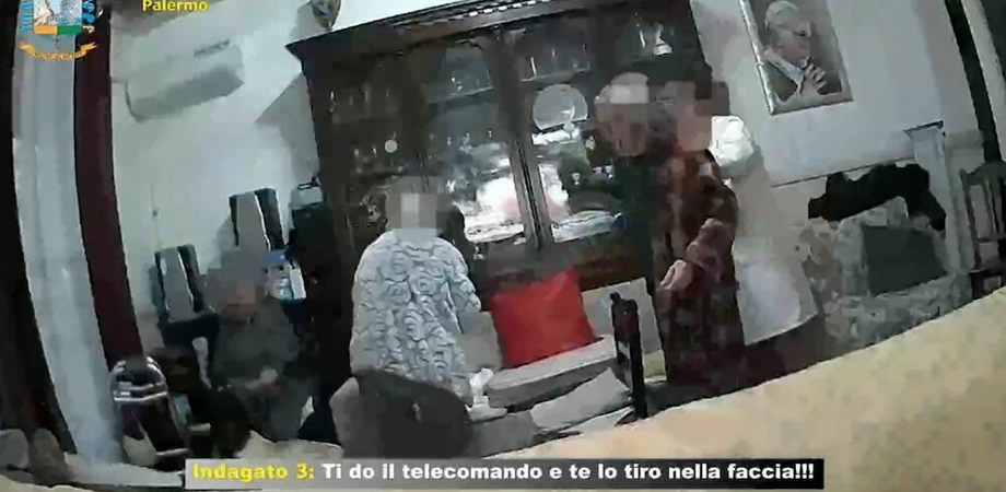 Orrore in una casa di riposo di Palermo: calci, schiaffi e minacce agli anziani