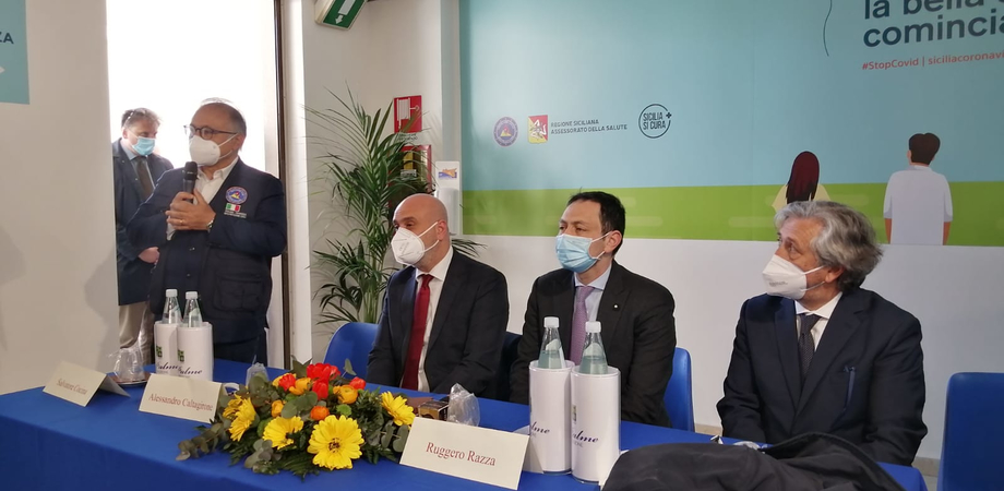 Lotto vaccini ritirato, Razza a Caltanissetta: "7mila persone hanno cancellato la prenotazione"