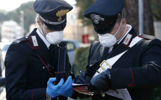 https://www.seguonews.it/campofranco-offende-e-strattona-i-carabinieri-che-stavano-effettuando-controlli-anti-covid-arrestato