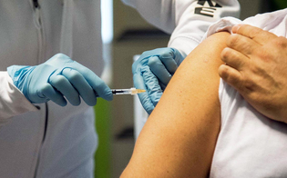 https://www.seguonews.it/covid-in-sicilia-oltre-50-mila-vaccini-in-piu-rispetto-al-target-nazionale