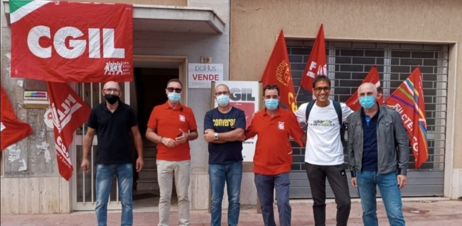 Assalto alla Cgil, la solidarietà del Pd Caltanissetta: presidio nella sede di Gela