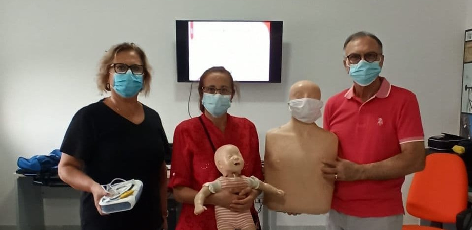 Croce Rossa Caltanissetta, uso del defibrillatore: a Sommatino formazione per tre dipendenti comunali