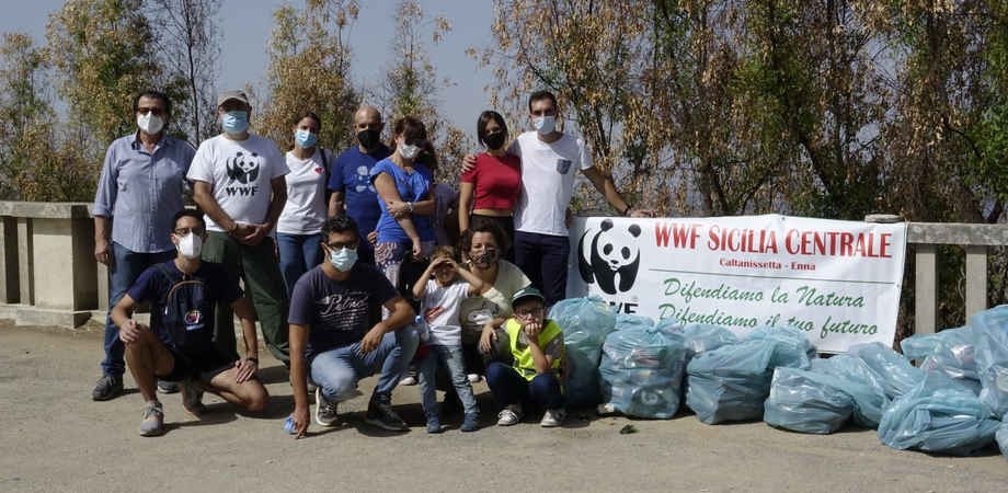 World Cleanup Day a Caltanissetta, raccolti al Redentore 140 chili di rifiuti