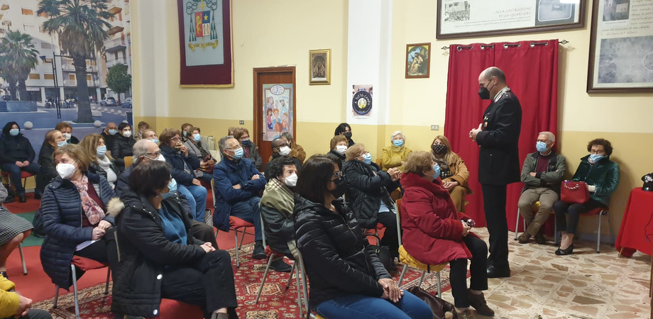 Truffe agli anziani: i carabinieri di Caltanissetta promuovono incontri per prevenirle