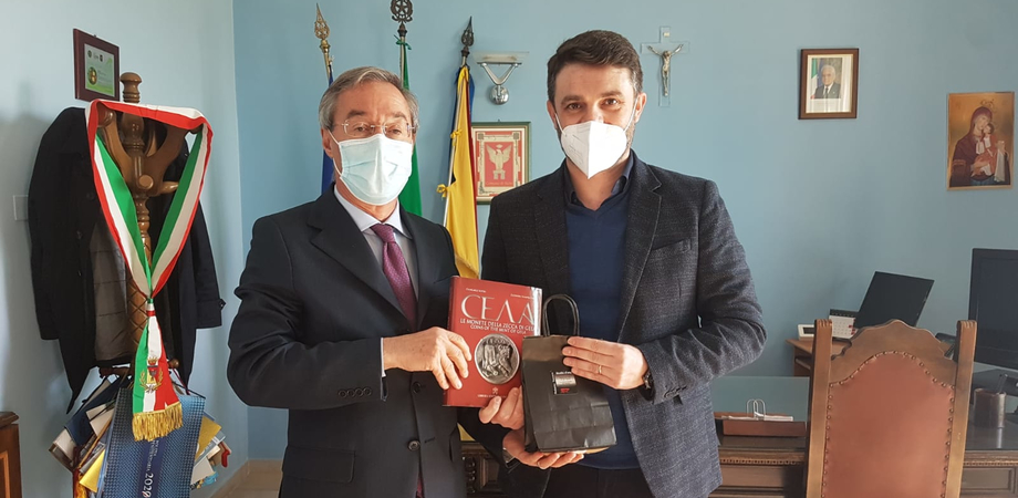 La Breast Unit di Gela è un'eccellenza: il sindaco riceve il medico Maurizio Ristagno