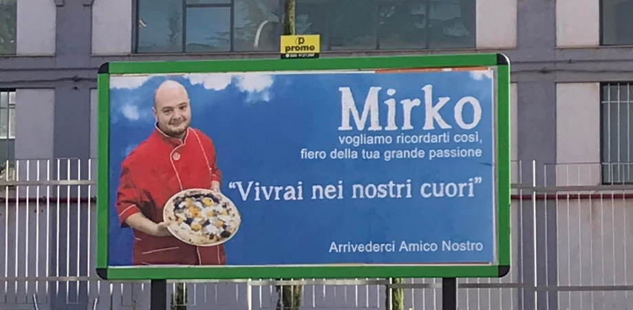 Caltanissetta. "Vivrai nei nostri cuori": gli amici di Mirko Mattina lo ricordano con un manifesto