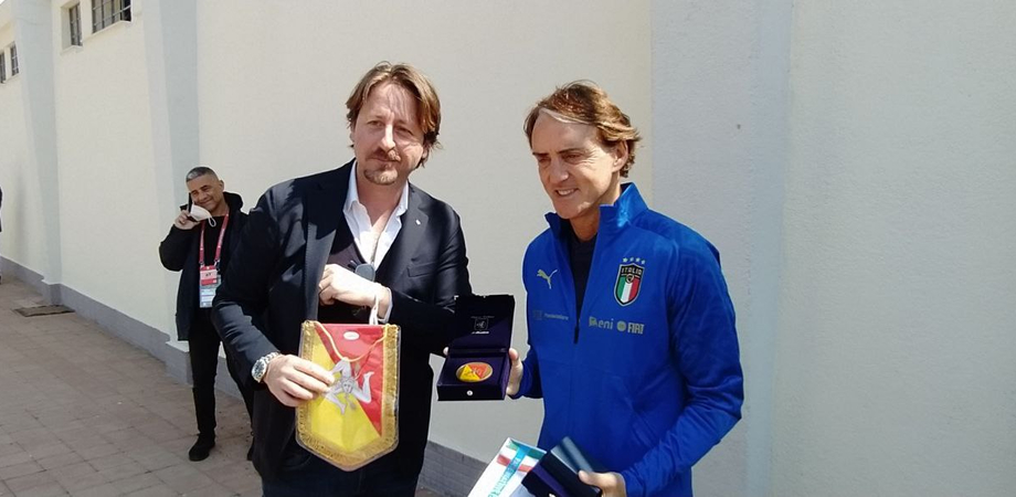 Calcio, l'assessore Messina riceve la Nazionale: "Grazie Figc, Palermo è stata una scelta d'amore" 