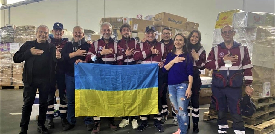 Da Caltanissetta aiuti per il popolo ucraino consegnati dai volontari dell'Associazione Nazionale Polizia di Stato