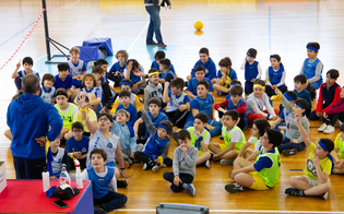 https://www.seguonews.it/un-fiore--tto-per-lucraina-a-caltanissetta-evento-sportivo-in-segno-di-solidarieta