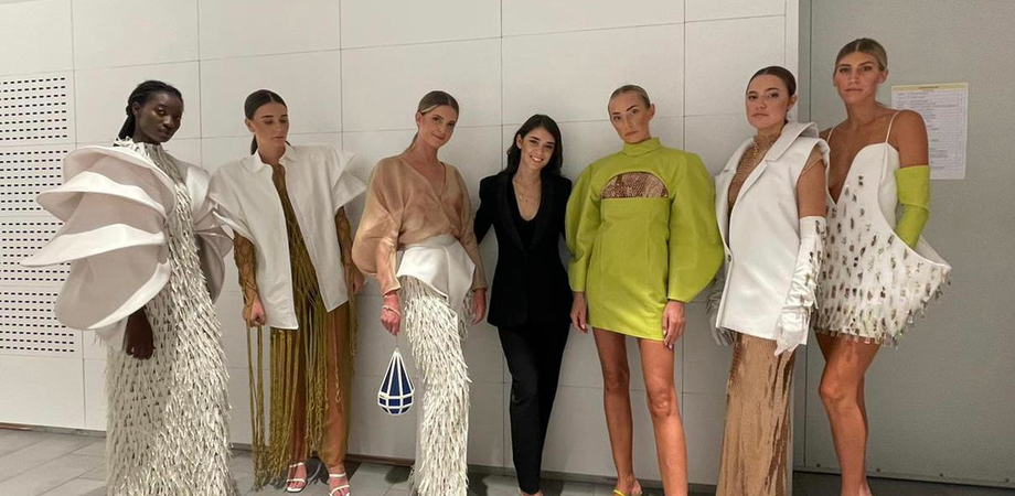 La giovane stilista nissena Aurora Salamanca scelta da star internazionali, a Milano la sua prima capsule collection