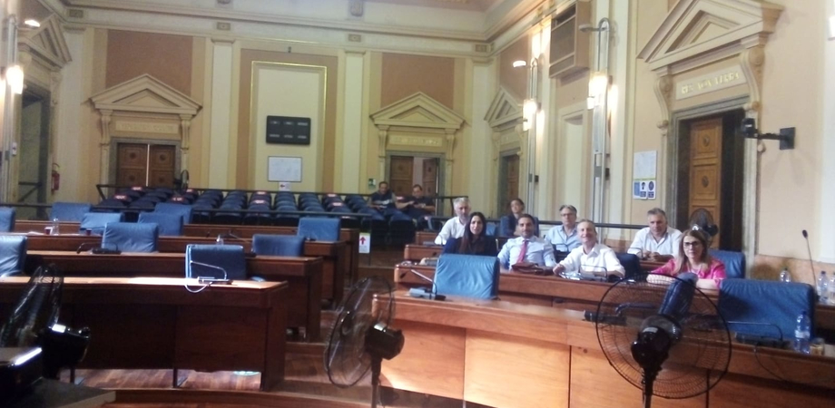 Caltanissetta, sessione di Bilancio: il sindaco Gambino senza il suo gruppo in aula
