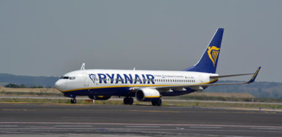 Ryanair, sconto in Sicilia su caro voli incentiva ad alzare le tariffe