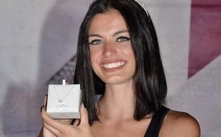 La catanese Giulia Vitaliti vola alla fase finale di Miss Italia: su TikTok ha 1,6 milioni di follower