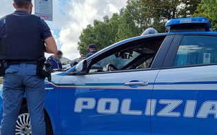 https://www.seguonews.it/palermo-alla-vista-della-polizia-inverte-la-marcia-e-va-contromano-in-autostrada