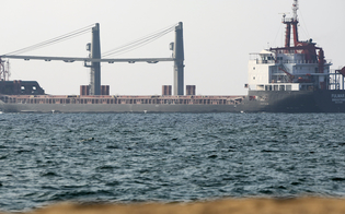 Ucraina, a Kiev 218 navi ferme per blocco accordo sul grano. Craxi: 
