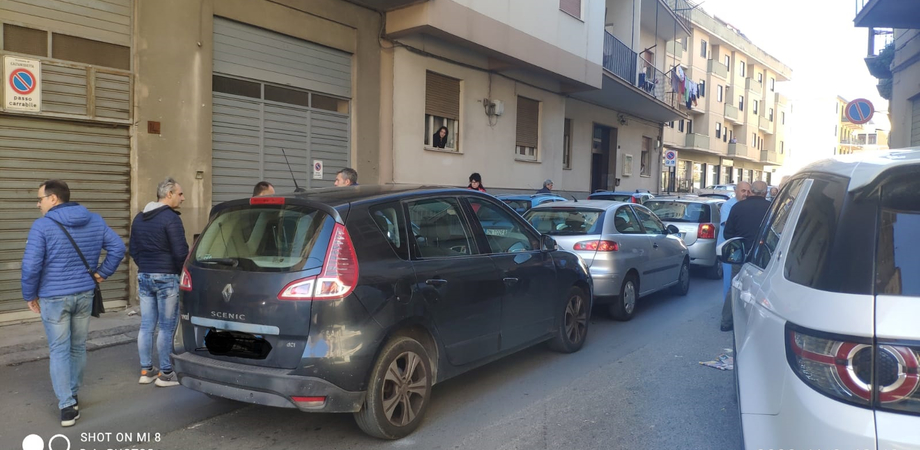 Caltanissetta, tamponamento a catena in via San Giovanni Bosco: due donne finiscono all'ospedale