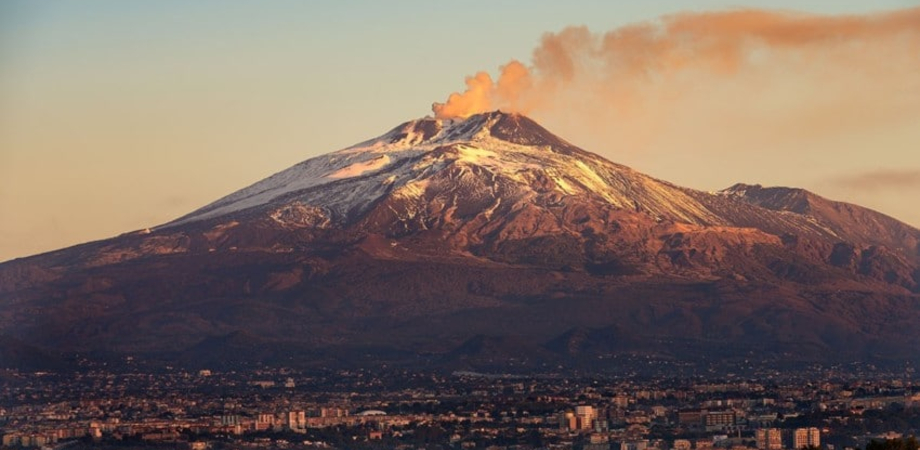 Scienza: Etna e Stromboli, studio sulle cause delle eruzioni esplosive