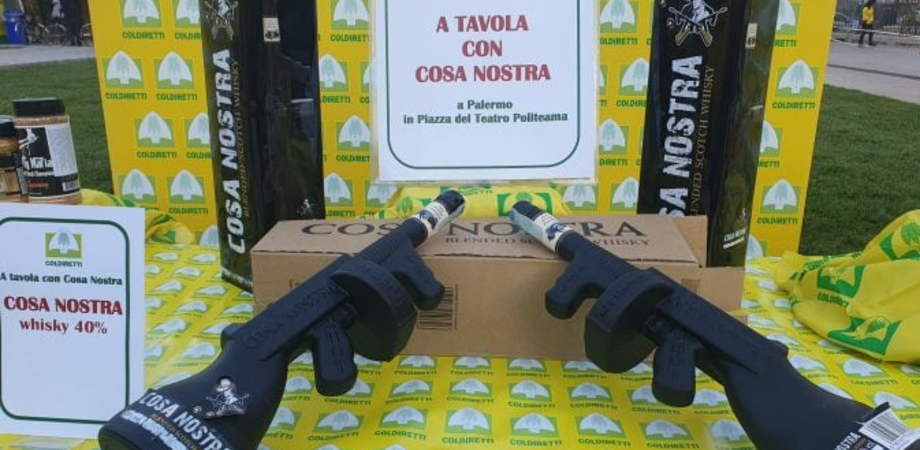 Mafia marketing: dal whisky "Cosa nostra" al vino "Pistol" fino alle candy mafia