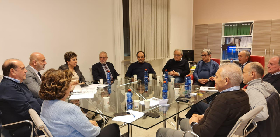 Ospedale di Gela, la dirigenza dell'Asp di Caltanissetta incontra i primari dei reparti: "Lavoreremo in sinergia per il rilancio"